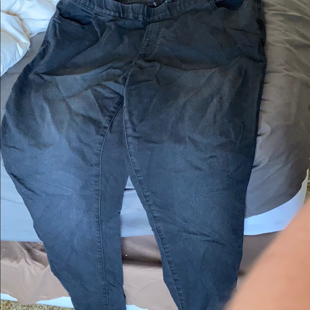 Stretchy black pants